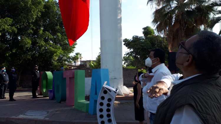 Ceremonia cívica en conmemoración del día de la bandera en Jojutla