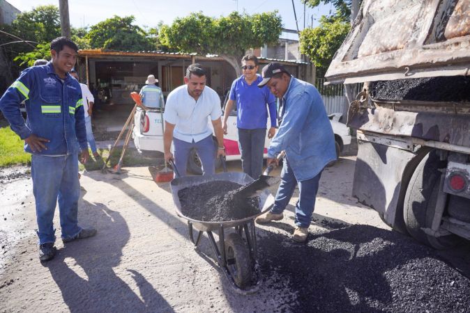 Inicia Xochitepec trabajos de bacheo para mejorar vialidad en el municipio
