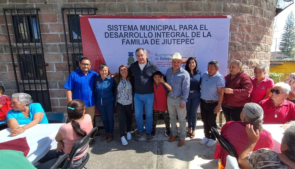 Alcalde Rafael Reyes pone en operación octavo comedor comunitario en Jiutepec