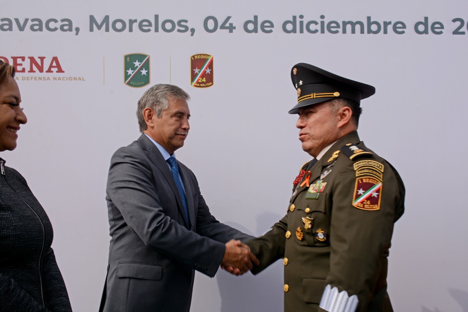 Refrenda José Luis Urióstegui coordinación a favor de la seguridad de Cuernavaca con el nuevo comandante de la 24/a zona militar julio césar moreno