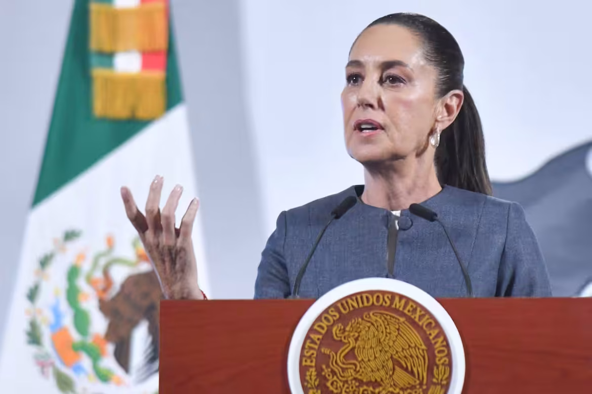 Sheinbaum respalda a Ariadna Montiel y reprende a diputados de Morena